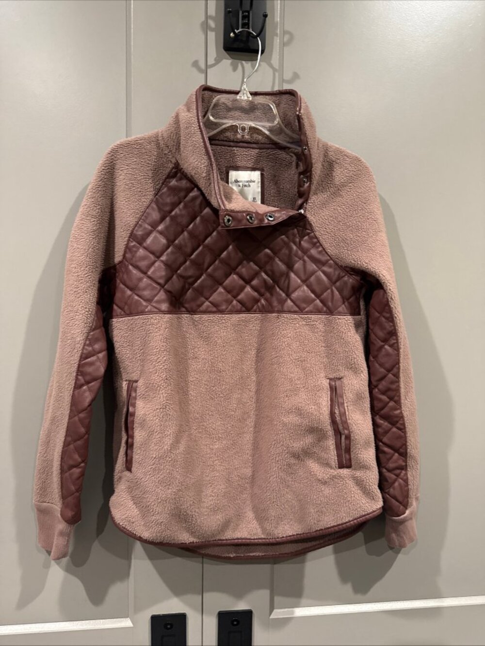 ABERCROMBIE & FITCH Asymmetrical Snap-Up Fleece Sweatshirt, Size XS
